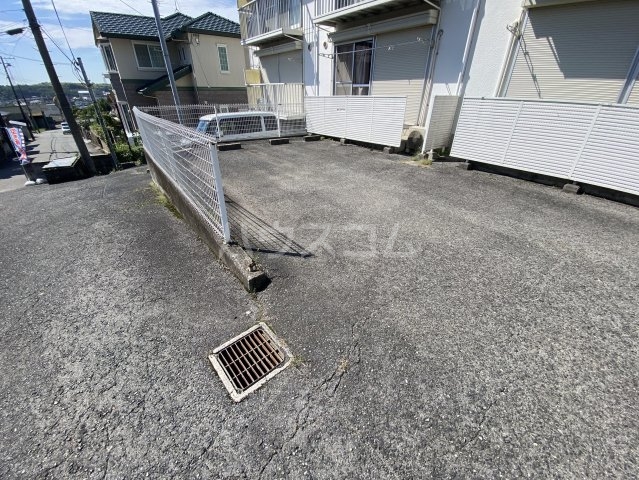 18/23 駐車場