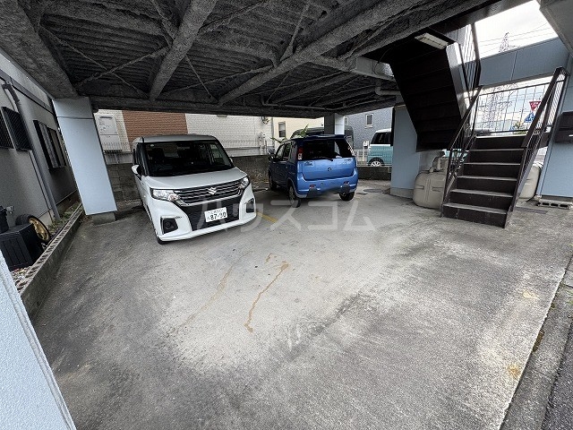 24/30 駐車場
