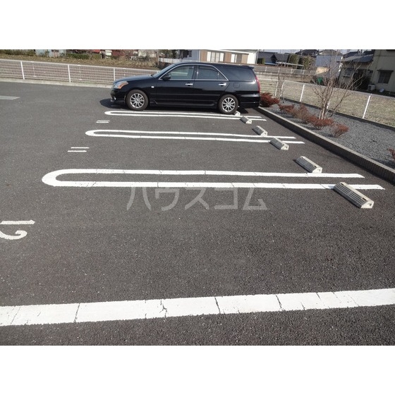 20/23 駐車場