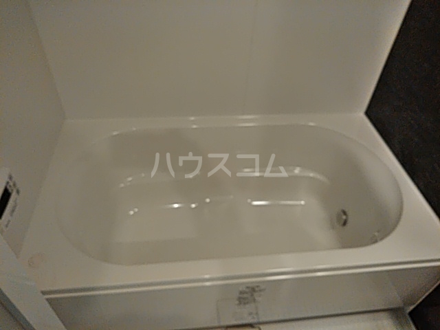13/30 浴室