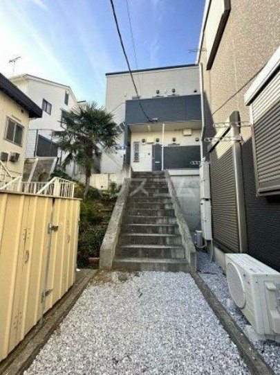 22/24 エントランス