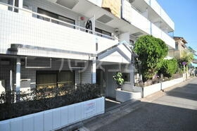 14/15 エントランス