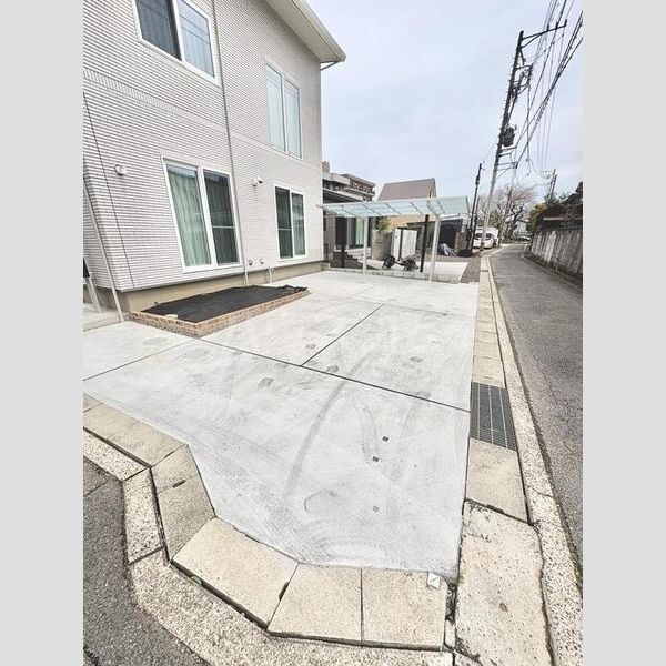 14/22 駐車場