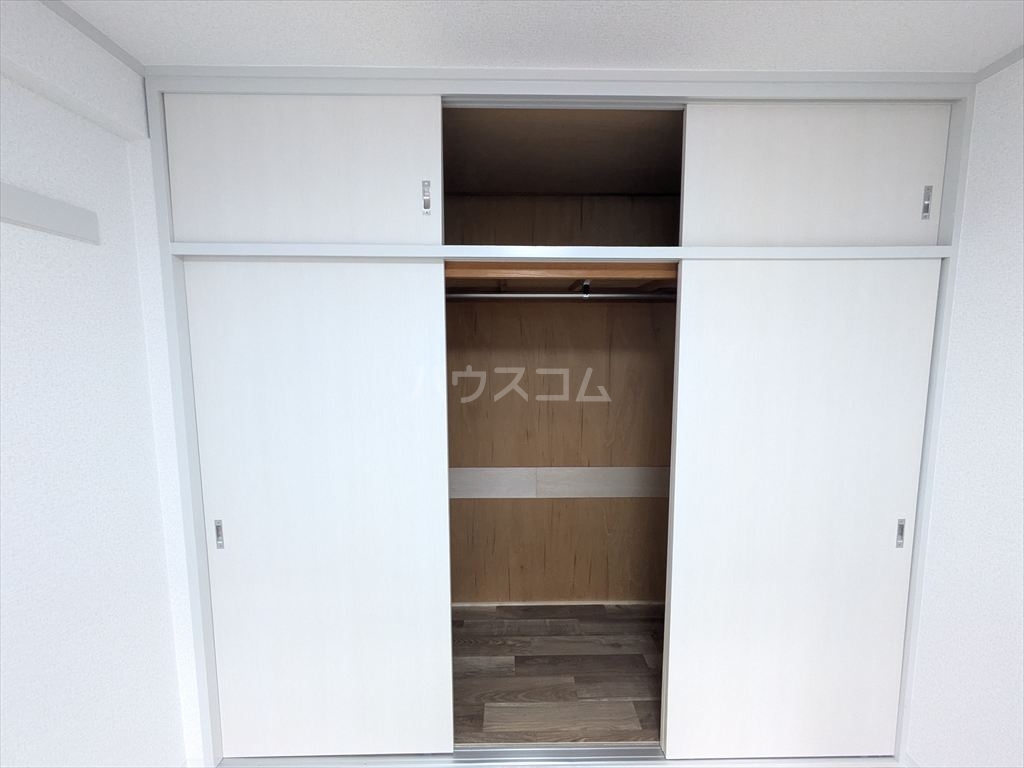 13/30 収納