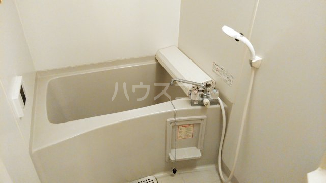 13/30 浴室