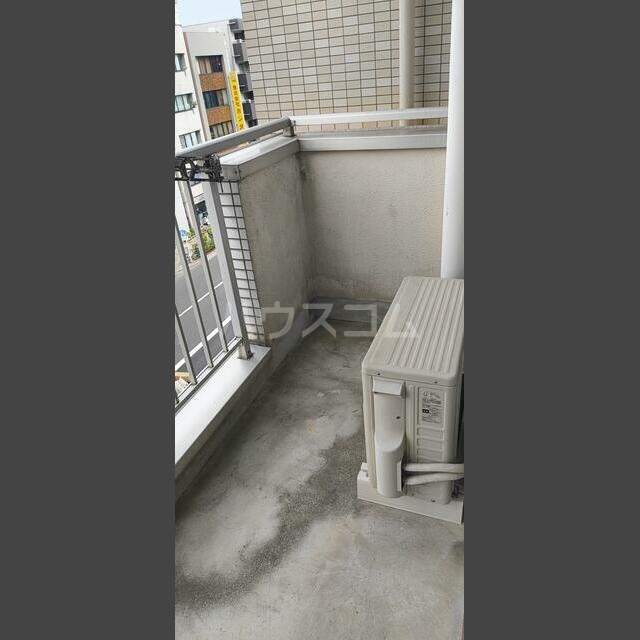 13/22 バルコニー