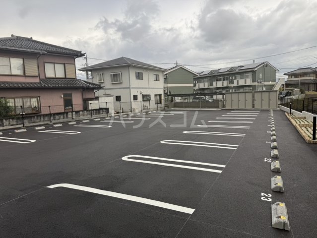 20/26 駐車場