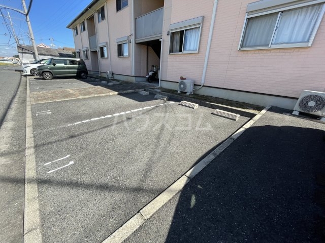 15/20 駐車場