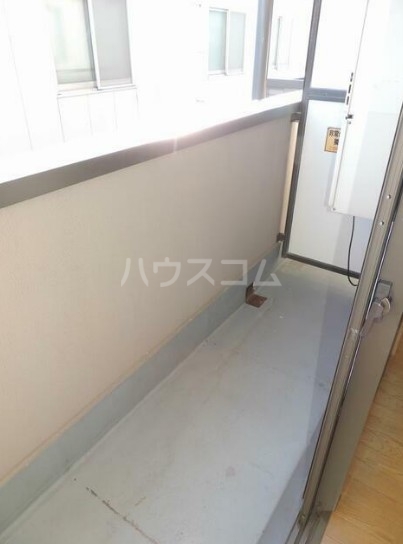 13/18 バルコニー