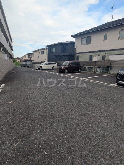 26/30 駐車場