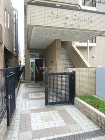 14/14 エントランス
