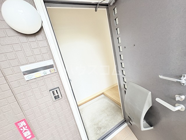 14/30 玄関