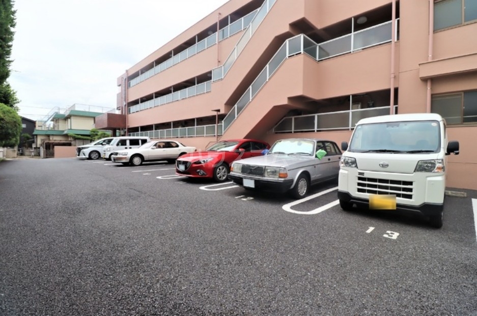 17/27 駐車場