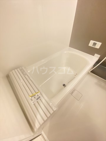 14/28 浴室