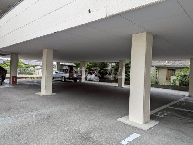 20/24 駐車場
