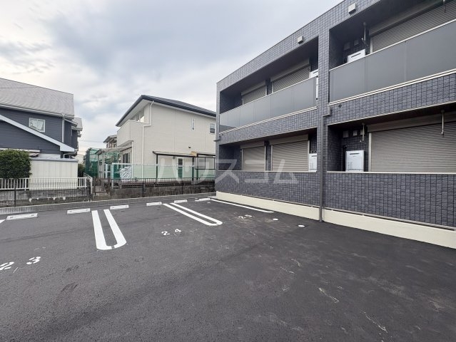 26/30 駐車場