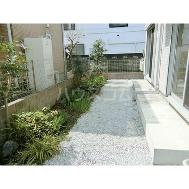 20/30 エントランス