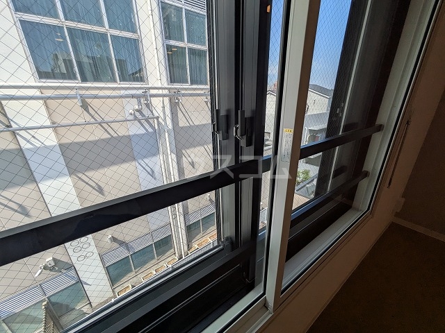 17/28 バルコニー
