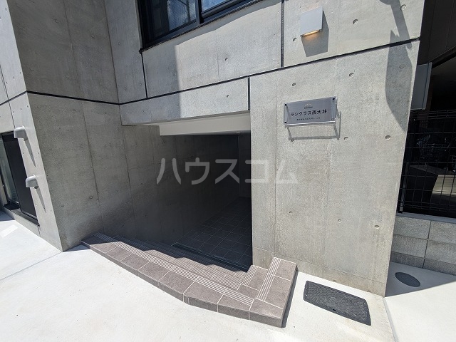 24/29 エントランス