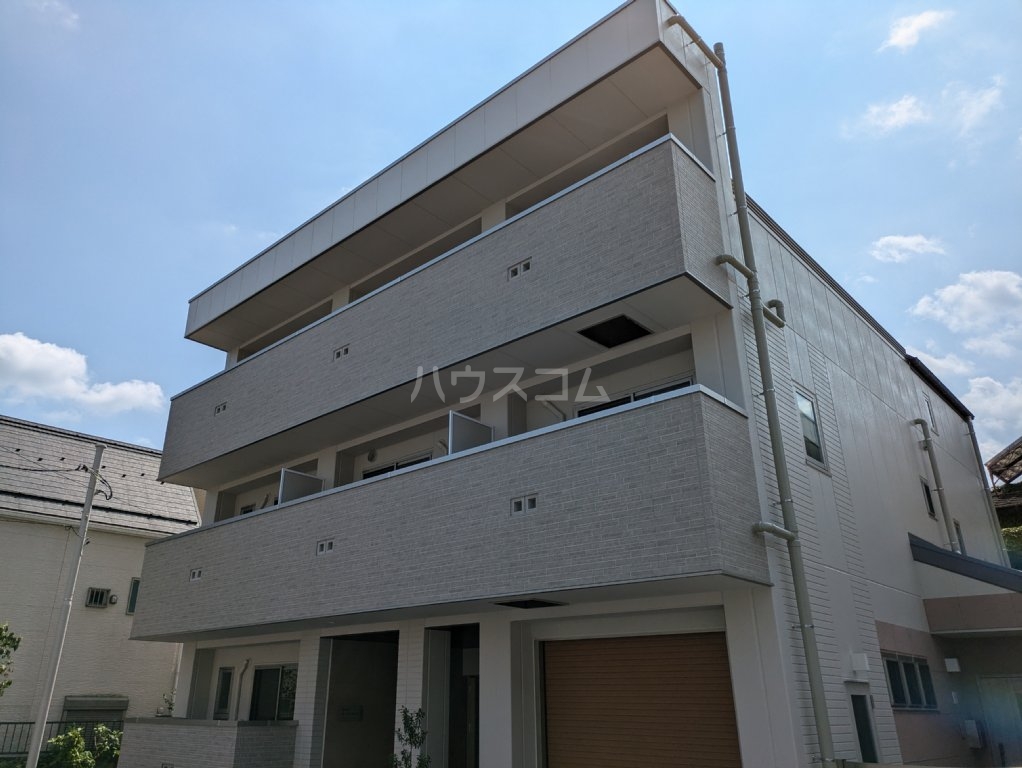 2/4 外観