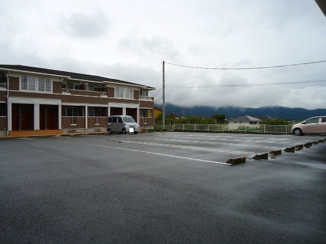 14/20 駐車場