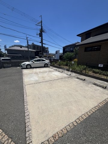 28/30 駐車場