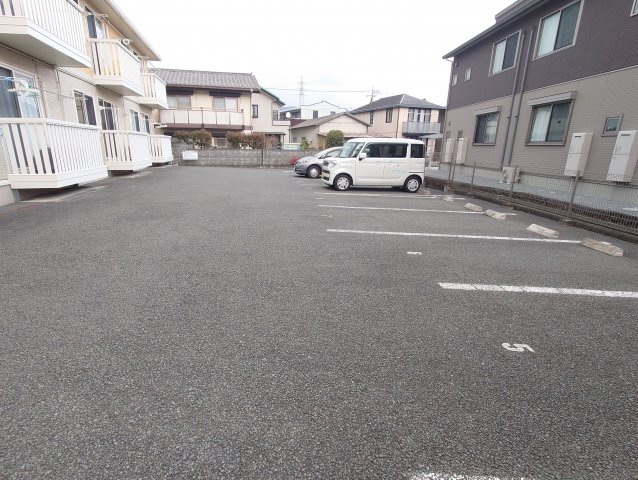2/7 駐車場