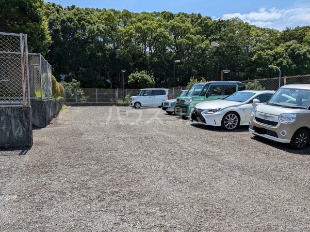 22/25 駐車場