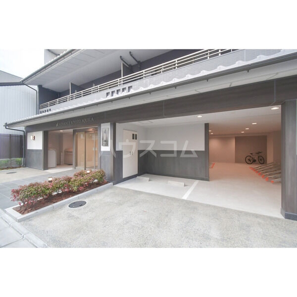 14/20 駐車場