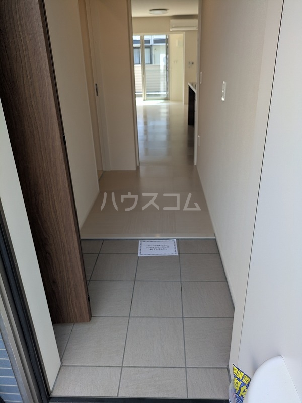 14/30 玄関