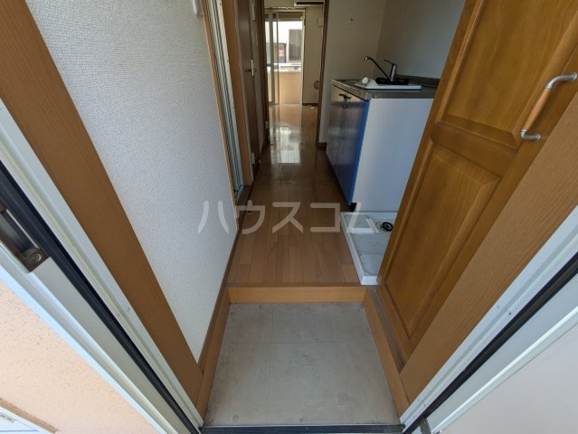 5/18 玄関