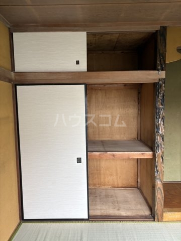 13/30 収納