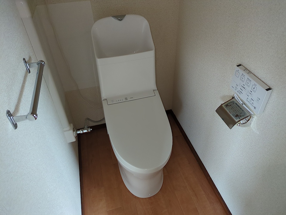 16/30 トイレ