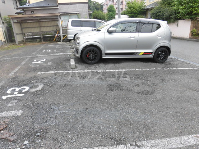 4/13 駐車場