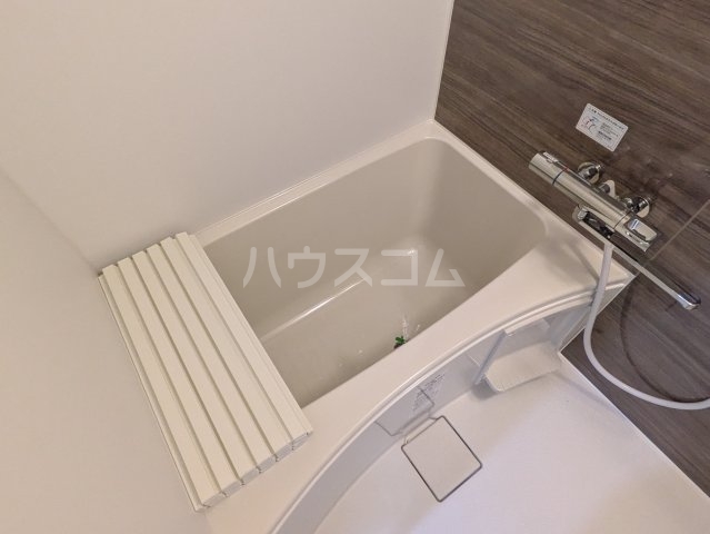 16/30 浴室