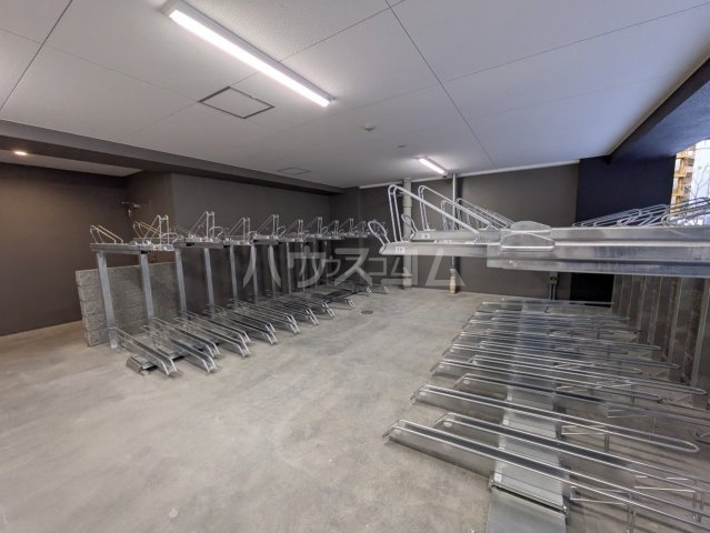 23/30 駐車場