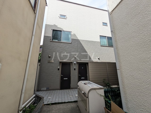 2/4 外観