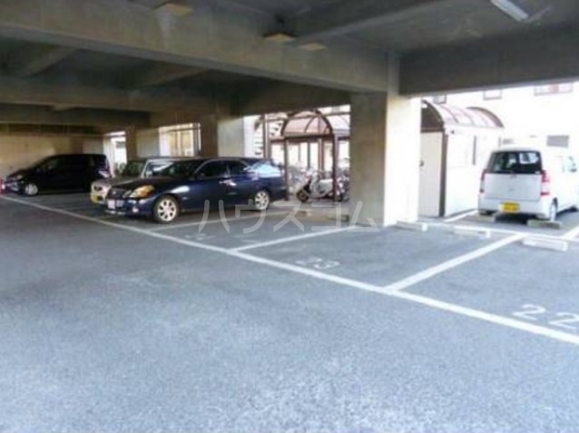 15/25 駐車場
