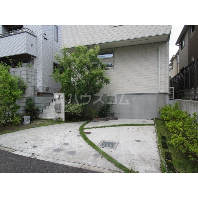 3/5 駐車場