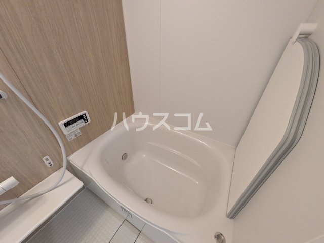 13/30 浴室