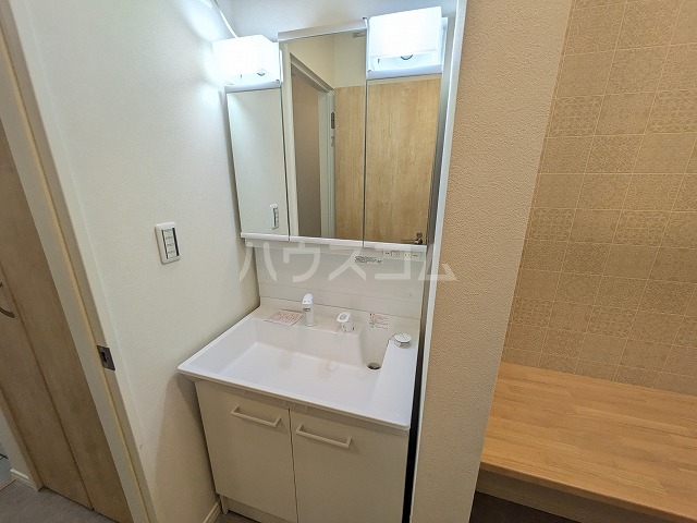 19/30 洗面