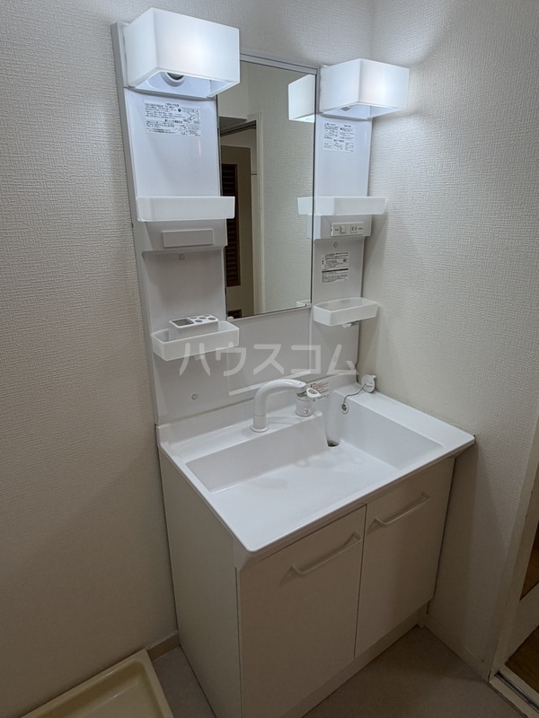 13/28 洗面