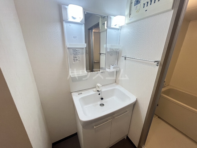 17/30 洗面
