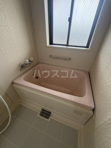 13/30 浴室