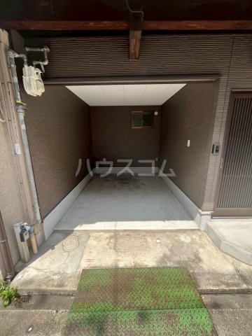 26/30 駐車場