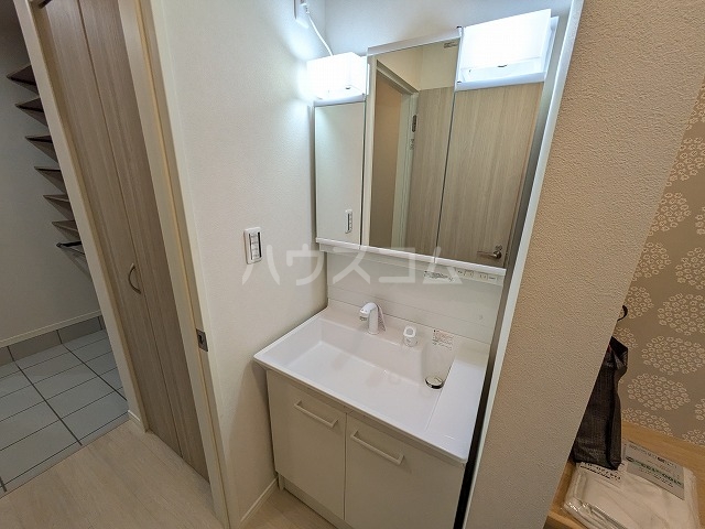 20/30 洗面