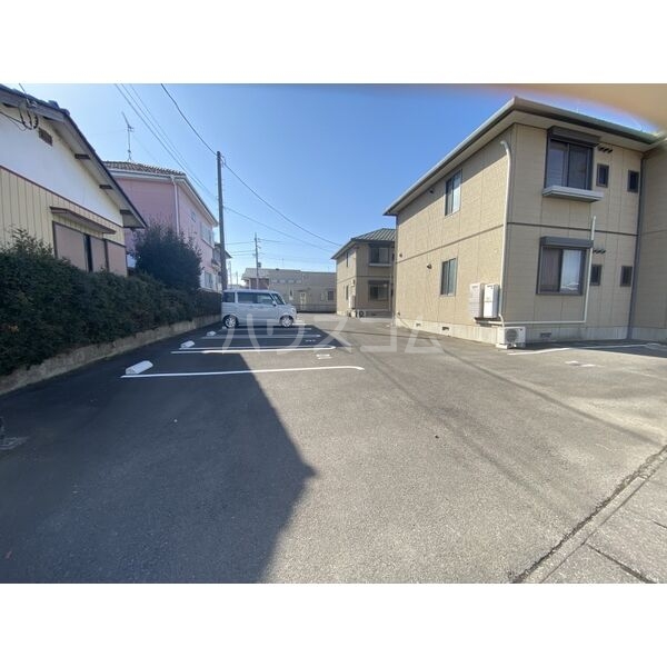 16/17 駐車場