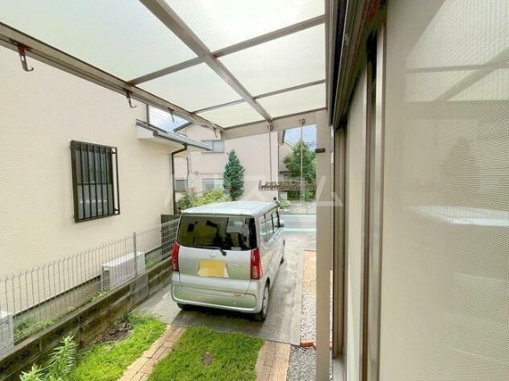 25/30 駐車場