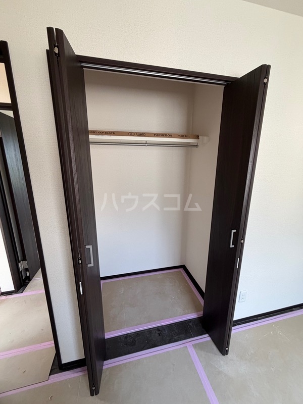 16/27 収納