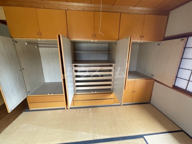 13/30 収納
